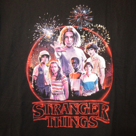 USED★STRANGER THINGS★ストレンジャーシングス★Tシャツ★フィギュア★人形★ぬいぐるみ★エル★イレブン★マイク★ウィル★ルーカス★ダスティン★Lサイズ