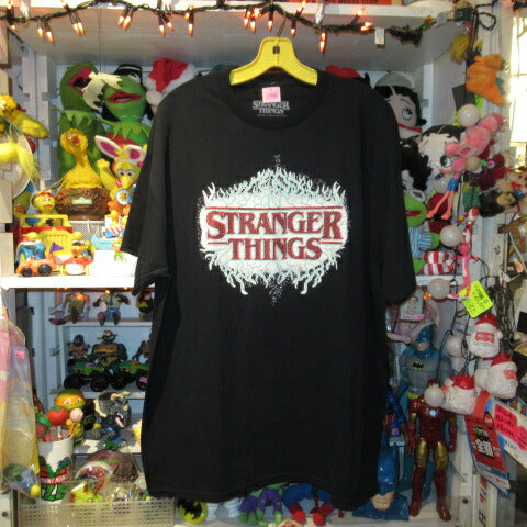 レア！STRANGER THINGS☆ストレンジャーシングス☆Tシャツ☆フィギュア☆NET FLIX☆Mサイズ☆マイク☆ダスティン☆ルーカス –  おもちゃやSPIRAL