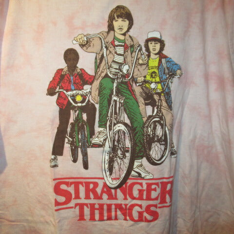 STRANGER THINGS★ストレンジャーシングス★Tシャツ★デモゴルゴン★イレブン★マックス★マイク★フィギュア★NET FLIX★ジュニア★2XLサイズ★タイダイ★ピンク★USED