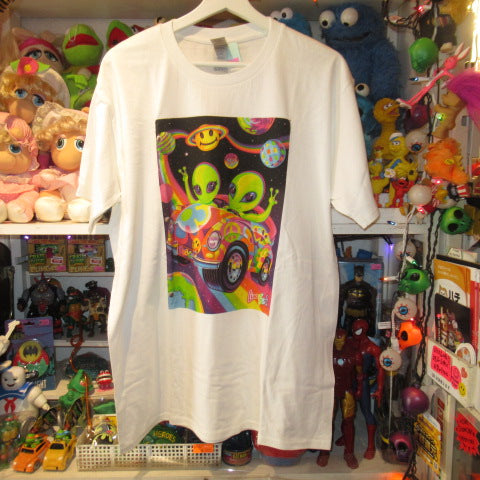 LISA FRANK★Lisa Frank★T-shirt★Alien★Men's★XL size★White★Figure★Doll★Plush toy★ 