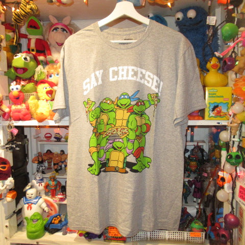 TEENAGE MUTANT NINJA TURTLES★ニンジャタートルズ★Tシャツ★ライトグレー★Men’s　Ｌサイズ★新品★フィギュア★人形★ぬいぐるみ★