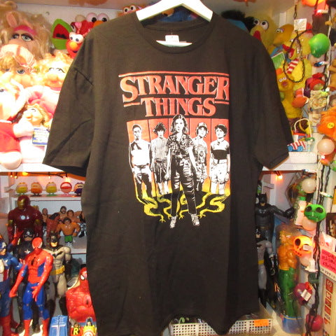 STRANGER THINGS★ストレンジャーシングス★Netflix★Tシャツ★Men’s★XLサイズ★ブラック★新品★イレブン★マイク★ダスティン★フィギュア★人形★ぬいぐるみ★