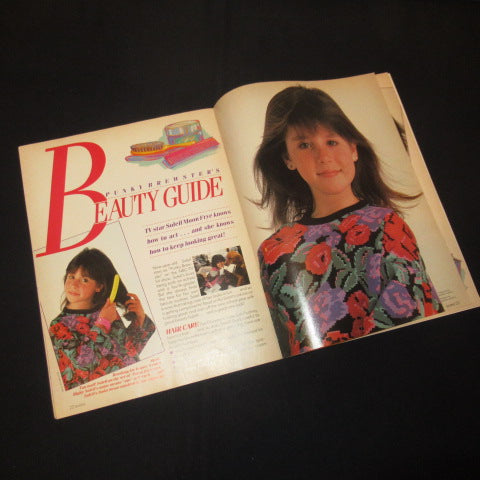 80’s★198５年★ビンテージ★Barbie★バービー★The Magazine For Girls★本★マガジン★雑誌★フィギュア★人形★ぬいぐるみ★L★