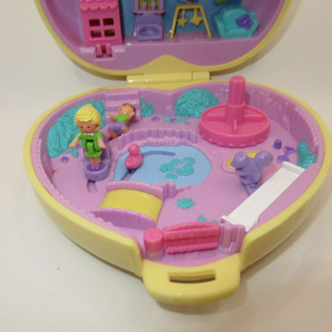Perfect condition! 1994 ★ 90's ★ Polly Pocket ★ Polly's Playtime Fun ★ Heart ★ Yellow ★ Doll ★ Plush ★ Figure ★ Compact ★ Vintage ★ Heart ★ 