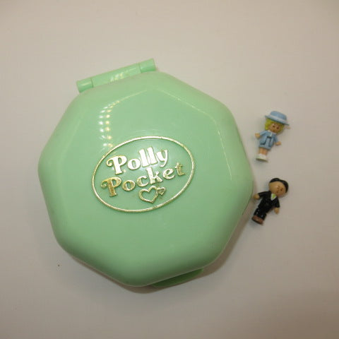 Perfect condition! 1990 ★ 90's ★ Polly Pocket ★ Polly's School ★ School ★ Doll ★ Plush ★ Figure ★ Compact ★ Vintage ★ Mint ★ Octagonal ★ 