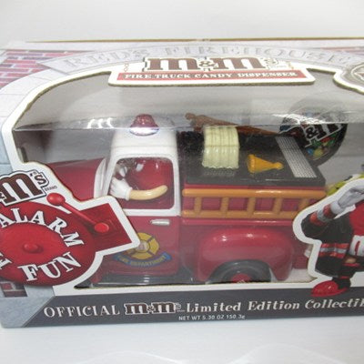 M&M's 消防車 チョコディスペンサー　レア m&msデイスペンサー 映画 M&M's 消防車 チョコディスペンサー レア