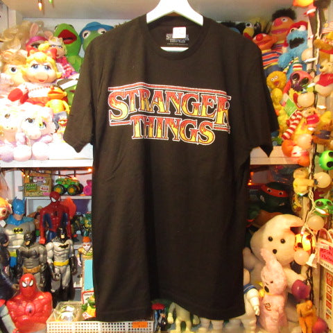 Netflix★STRANGER THINGS★Elle★Dustin★Mike★Lucas★sizeL★men's★T-shirt★TEE★USED★doll★stuffed toy★figure★ 