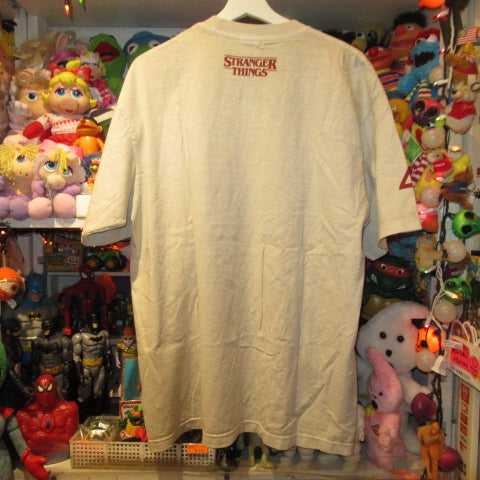 Netflix★ネットフリックス★STRANGER THINGS★ストレンジャーシングス★デモゴルゴン★エル★ダスティン★マイク★ルーカス★sizeL★サイズL★men's★メンズ★Tシャツ★Tshirt★TEE★USED★surferboy★Pizza★ピザ★USED★人形★ぬいぐるみ★フィギュア　★