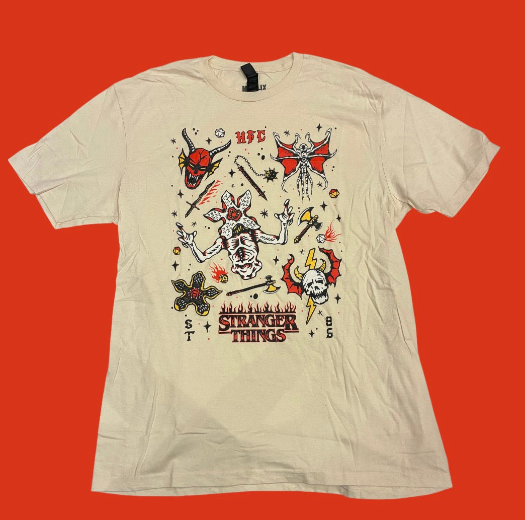STRANGER THINGS★ストレンジャーシングス★Tシャツフィギュア★人形★ぬいぐるみ★デモゴルゴン★Lサイズ