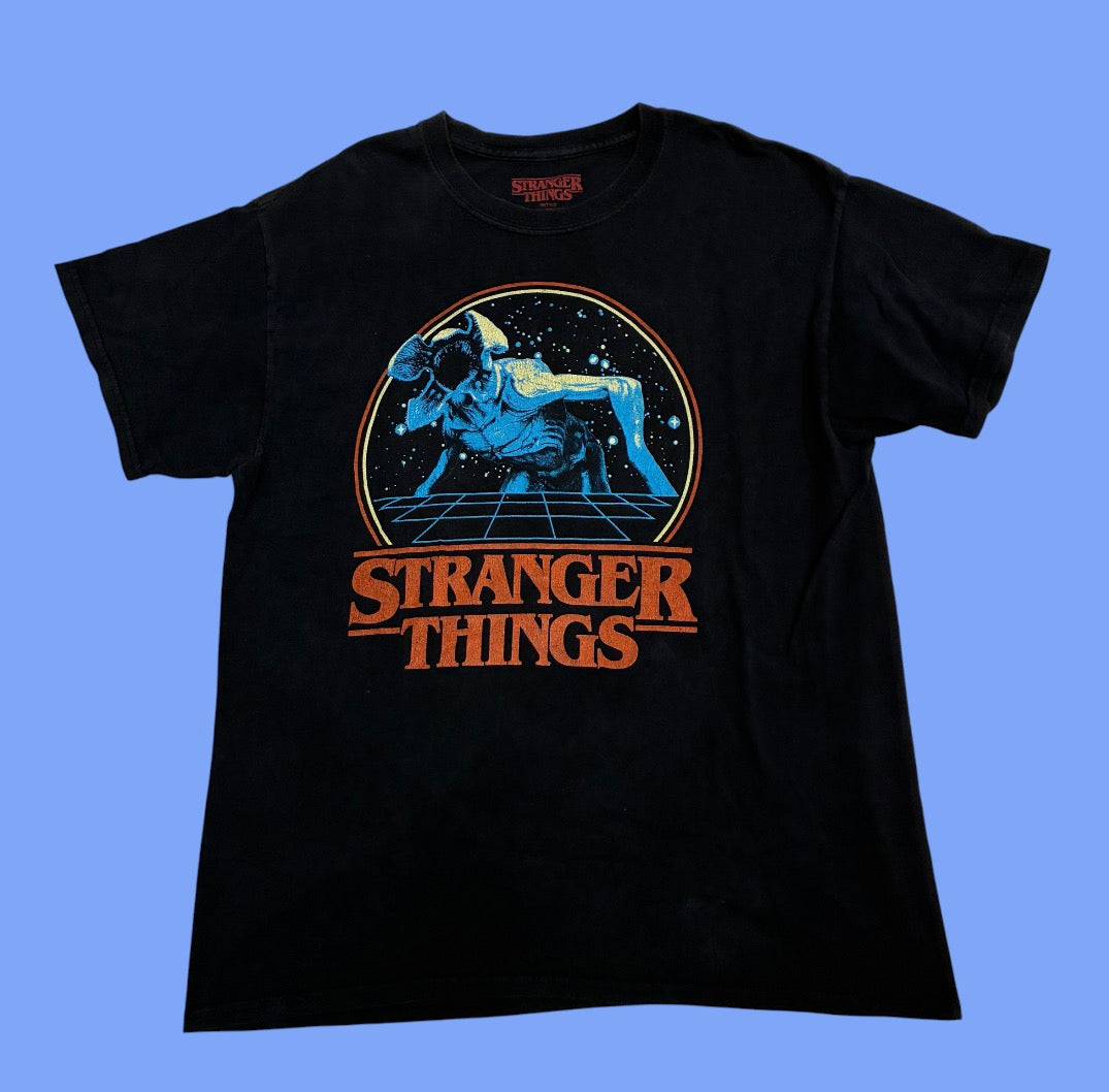 Used★STRANGER THINGS★ストレンジャーシングス★Tシャツフィギュア★人形★ぬいぐるみ★デモゴルゴン★Lサイズ
