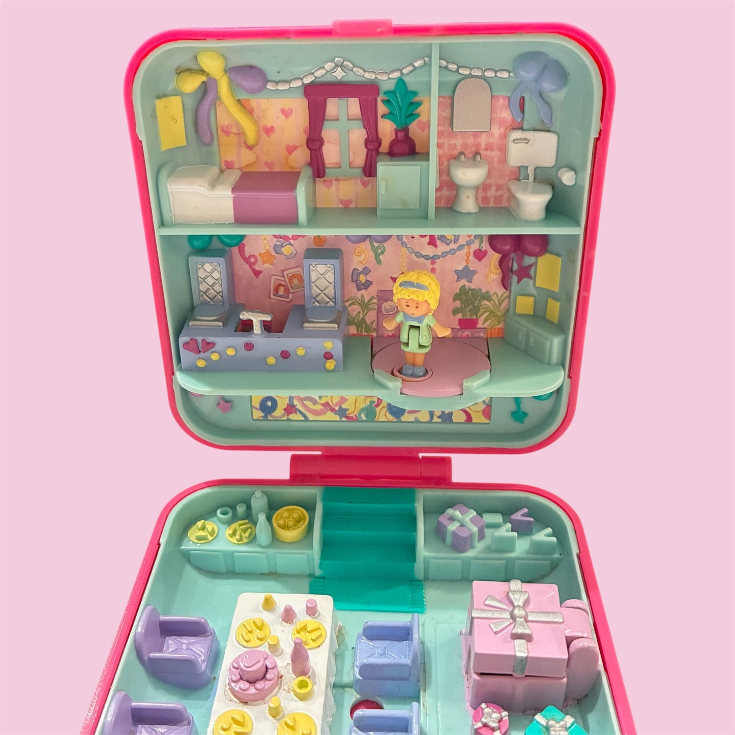 1989年★80's★90's★Polly Pocket★ポーリーポケット★Party time Surprise★小物入れ★コンパクト★ビンテージ★人形★ぬいぐるみ★フィギュア★ピンク★四角形