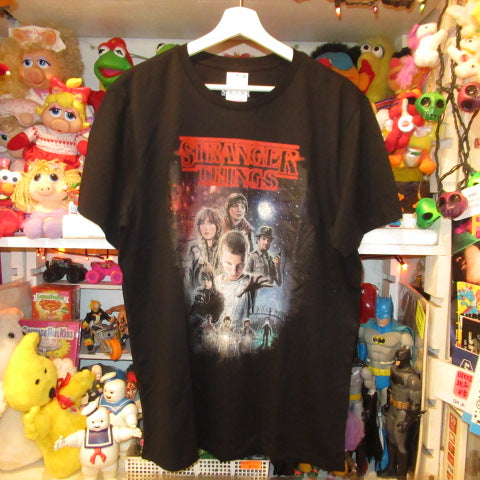 Netflix★STRANGERTHINGS★ストレンジャーシングス★Tshirt★Tシャツ★Men's★Lサイズ★season１★Netflix★ネットフリックス★フィギュア★ぬいぐるみ★人形★