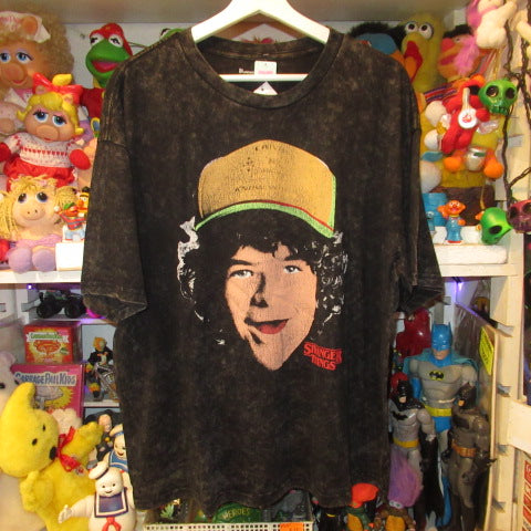 STRANGER THINGS★ストレンジャーシングス★Dastin★ダスティン★HELLFIRECLUB★Tシャツ★Men's★Lサイズ★イレブン★マイク★エディ★フィギュア★人形★ぬいぐるみ
