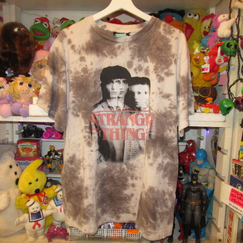 USED★STRANGER THINGS★ストレンジャーシングス★Tシャツ★タイダイ★フィギュア★人形★ぬいぐるみ★エル★イレブン★マイク★ウィル★ルーカス★ダスティン★XLサイズ