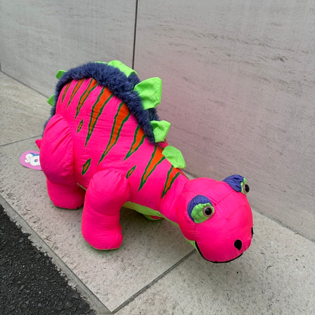 90’s★1993年★STUFFINS★恐竜★Dinosaurs★ぬいぐるみ★ネオンカラー★大きいぬいぐるみ★約60センチ★フィギュア★人形★ぬいぐるみ
