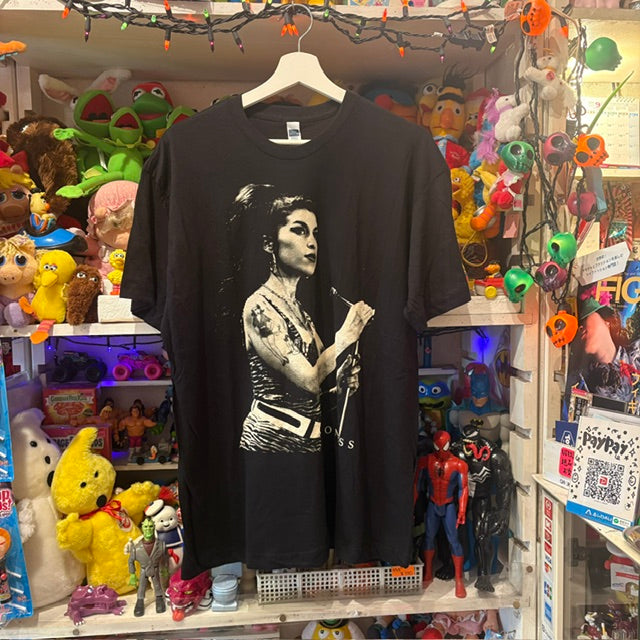 Amy Winehouse★エイミー・ワインハウス★Ｔシャツ★Men’ｓ★Ｌサイズ★ブラック★新品★フィギュア★人形★ぬいぐるみ