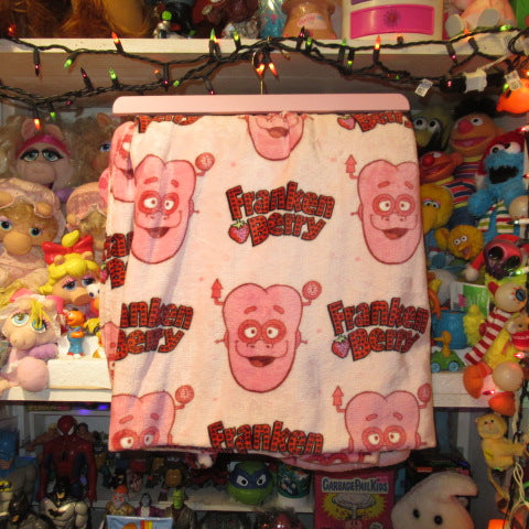 Franken Berry★フランケンベリー★General mills☆シリアル★モンスター★Halloween Branket★ブランケット★毛布★カウントショコラ★ブーベリー★Monster★アドバタイジング★企業物★フィギュア★人形★ぬいぐるみ