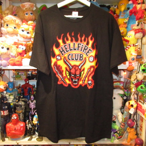 STRANGER THINGS★ストレンジャーシングス★Tシャツ★HELLFIRE CLUB★ヘルファイヤークラブ★Men's★XLサイズ★エディ★イレブン★エル★マイク★ダスティン★フィギュア★人形★ぬいぐるみ