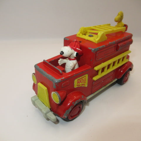 1965年★60's★Peanuts★ピーナッツ★Snoopy★スヌーピー★消防車★ミニカー★フィギュア★人形★ビンテージ★