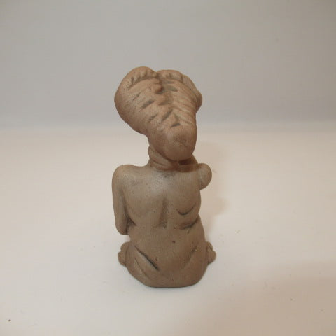 インディアン人形のお手伝いアメリカ陶芸の置物です インディアン人形のお手伝いアメリカ陶芸の置物です インディアン人形