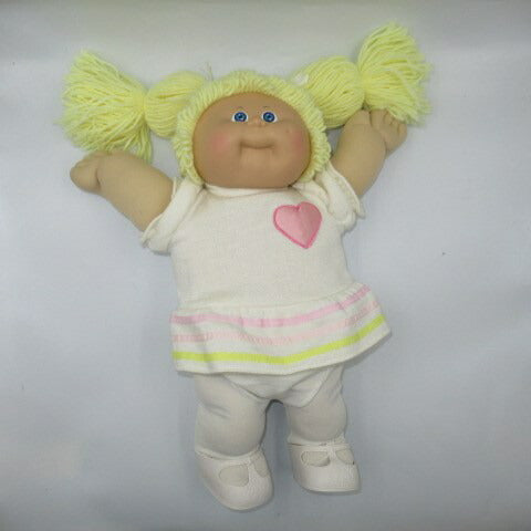 80's★Cabbage patch kids★vintage★cabbage doll★baby★white★heart★blond hair★doll★ 
