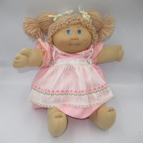 Vintage ★ 1982 ★ Cabbage Patch Kids ★ Girl ★ Doll ★ Figure ★ Plush ★ Pink Apron Dress ★ 