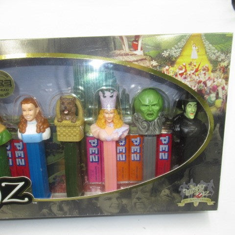 2009★The Wizard of oz★★Dorothy★PEZ Set★Pez★Figure★Doll★Plush★ 