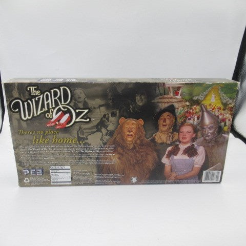 2009★The Wizard of oz★★Dorothy★PEZ Set★Pez★Figure★Doll★Plush★ 