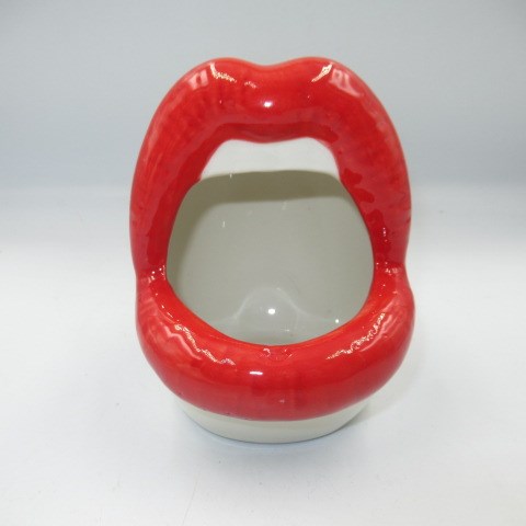 Lips★LIP★Lip-shaped ashtray★Ash tray★Ash tray★Accessory case★Ceramics★Figure★Doll★Plush toy★Red★ 