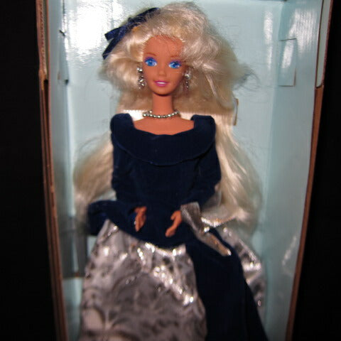 1995年★Barbie★Winter Velvet Barbie★バービー★ウィンターベルベットバービー★人形★フィギュア★AVON