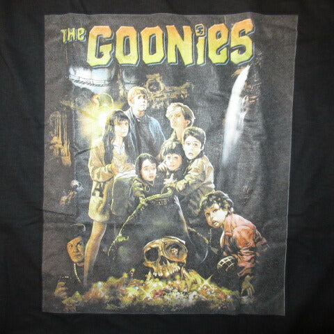 The Goonies★The Goonies★T-shirt★Poster pattern★Sloth★Chunk★Stuffed animal★Doll★Figure★L size★Black 