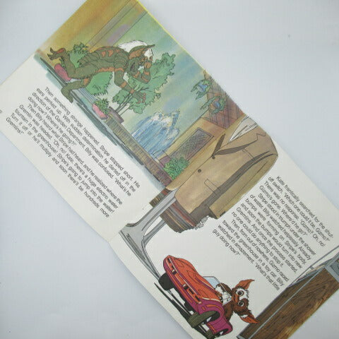 This is a picture book with a record! Vintage★80's★1984★Gremlins★STORY5★GREMLINS★Gizmo★Figure★Doll★16 pages 